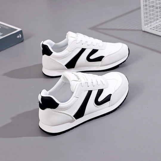 Damen Sneaker mit sportivem Design und atmungsaktiven Einsätzen EB
