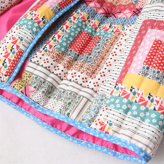 Damen gesteppte Patchwork-Jacke mit buntem Design und praktischen Taschen EB