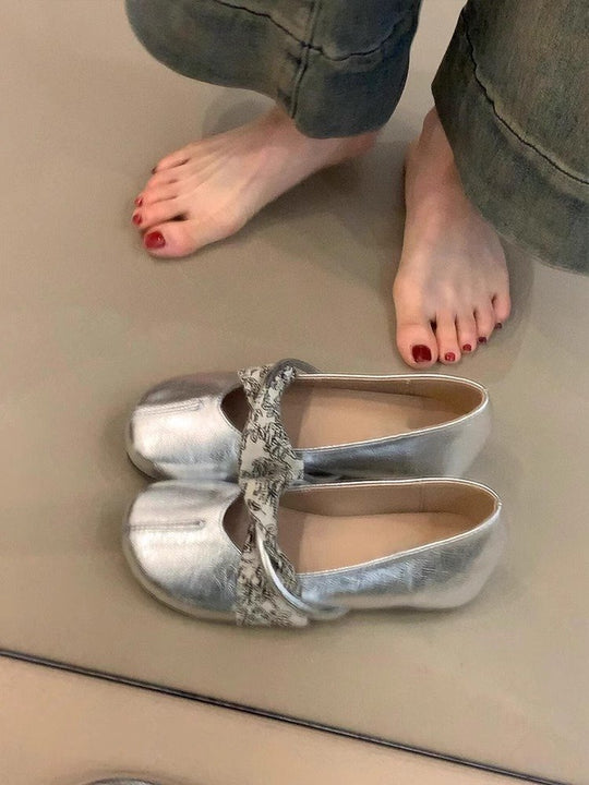 Damen modische Ballerinas mit dekorativem Riemchen und hochwertigem Innenfutter EB