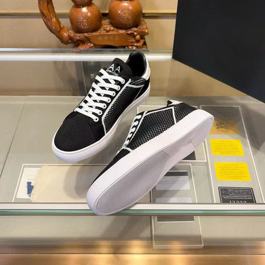Damen Sportliche Sneaker mit atmungsaktiver Netzstruktur und rutschfester Sohle EB