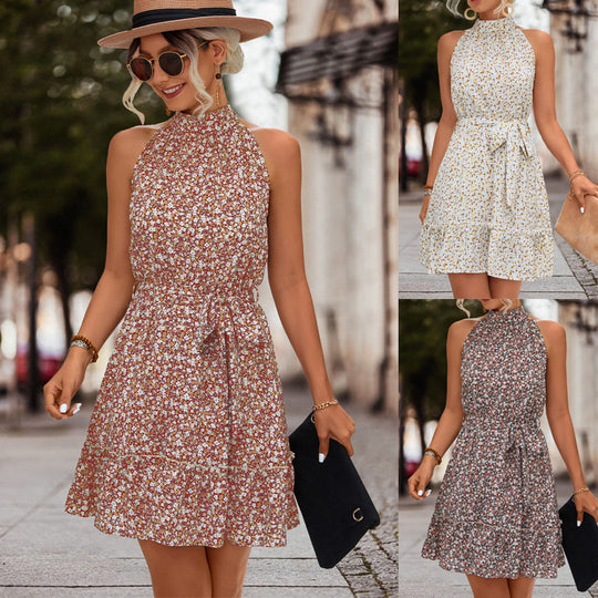 Damen Halterkleid mit floralen Akzenten und verspieltem Saum EB