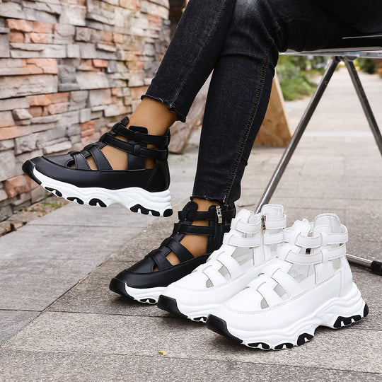 Damen  Keil-Sneaker-Sandalette mit Cut-Out Riemen, seitlichem Reißverschluss und profilierter Plateausohle EB