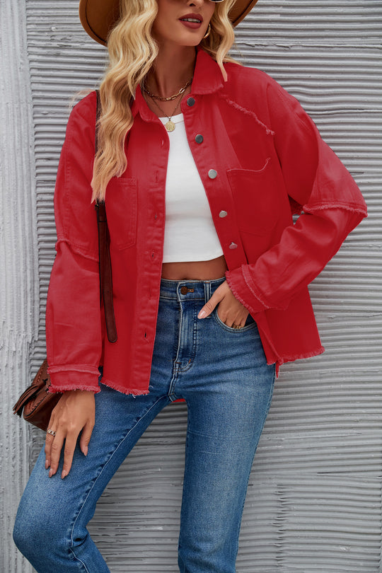 Damen Denimjacke mit lässigem Schnitt und fransigen Details EB