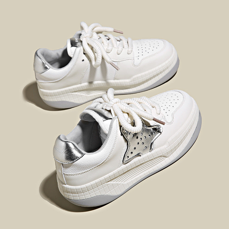 Damen Sneakers im stylischen Sportdesign mit atmungsaktiver Oberflächenstruktur und stabiler Sohle EB