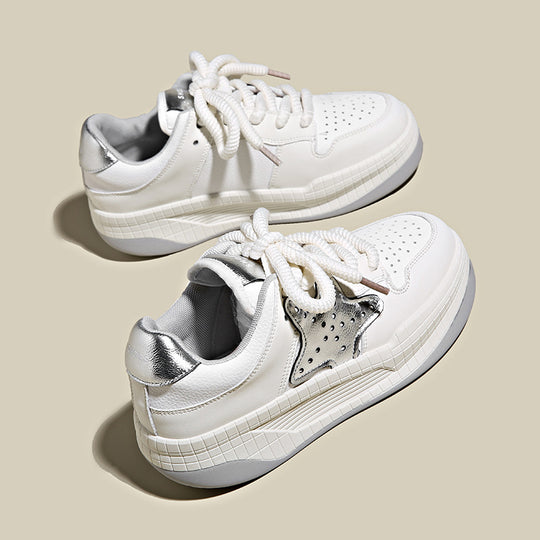 Damen Sneakers im stylischen Sportdesign mit atmungsaktiver Oberflächenstruktur und stabiler Sohle EB