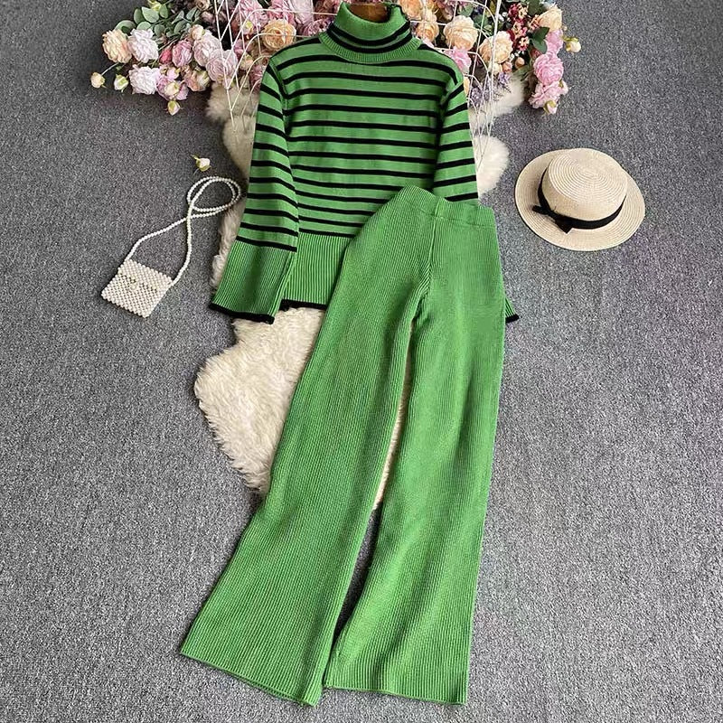 Damen elegantes gestreiftes Strickensemble mit hohem Kragen und weitem Bein EB
