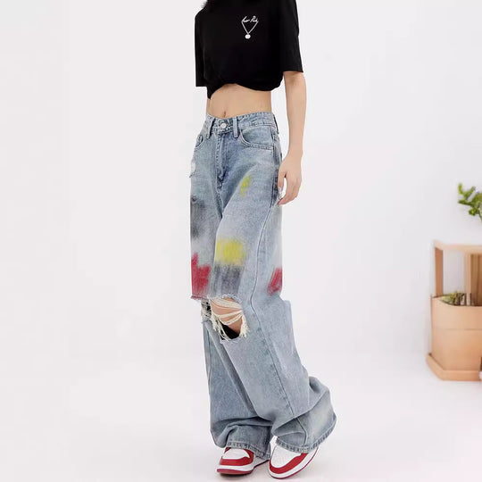Damen Weite Destroyed Jeans mit bunter Akzentuierung und modischen Rissen EB
