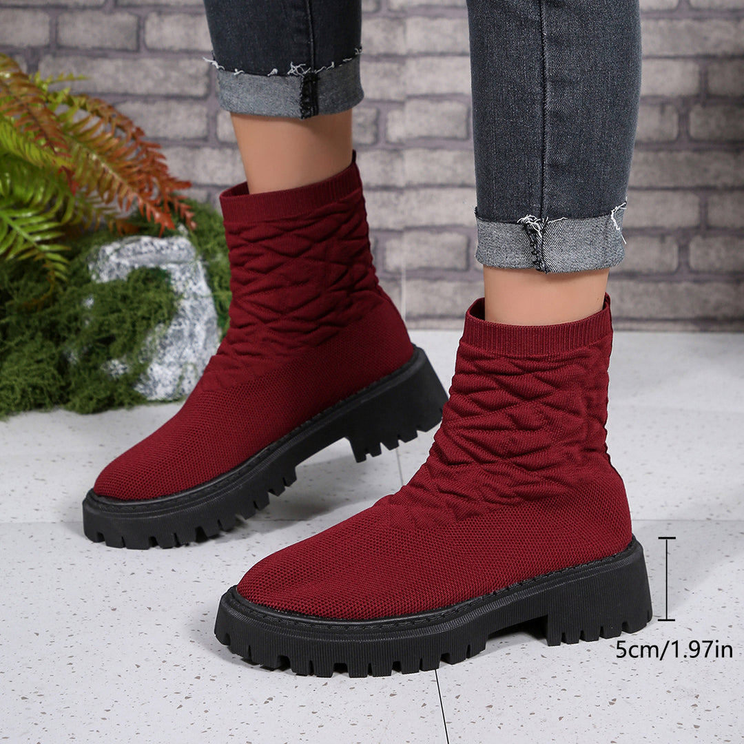 Damen Modische Stiefeletten mit strukturiertem Obermaterial und rutschfester Sohle EB