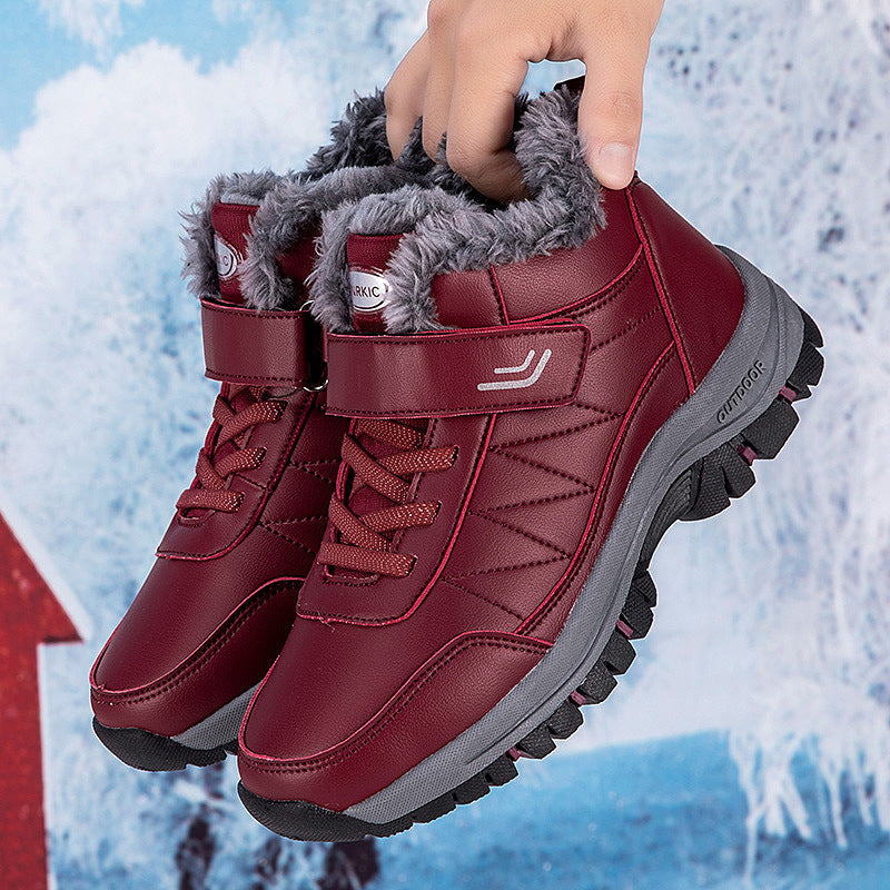Damen Wintersteiger mit isolierendem Warmfutter und rutschfester Sohle EB