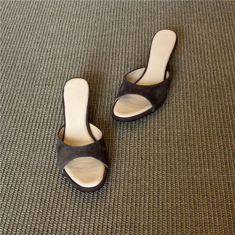 Damen elegante Keil-Mules mit geschwungener Sohle EB