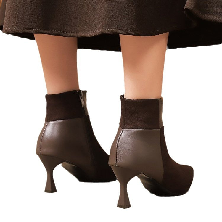 Damen Elegante Stiefeletten mit schickem Blockabsatz und modischen Details EB