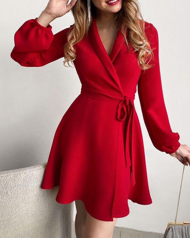 Damen Wickelkleid mit eleganten langen Ärmeln und seitlichem Schlitz EB