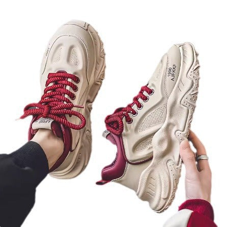 Damen klobige Plateausneaker mit perforiertem Obermaterial gepolstertem Knöchelkragen und griffiger Wellenlaufsohle EB