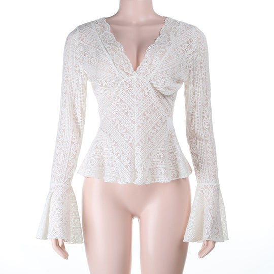 Damen Spitzenshirt mit ausgestellten Ärmeln und tailliertem Schnitt EB