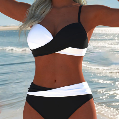 Damen Bikini-Set mit raffiniertem Wickeldesign und kontrastierenden Farben EB