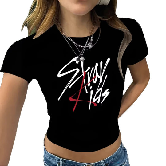 Damen Crop-T-Shirt mit kreativem Schriftzug und figurbetontem Schnitt EB