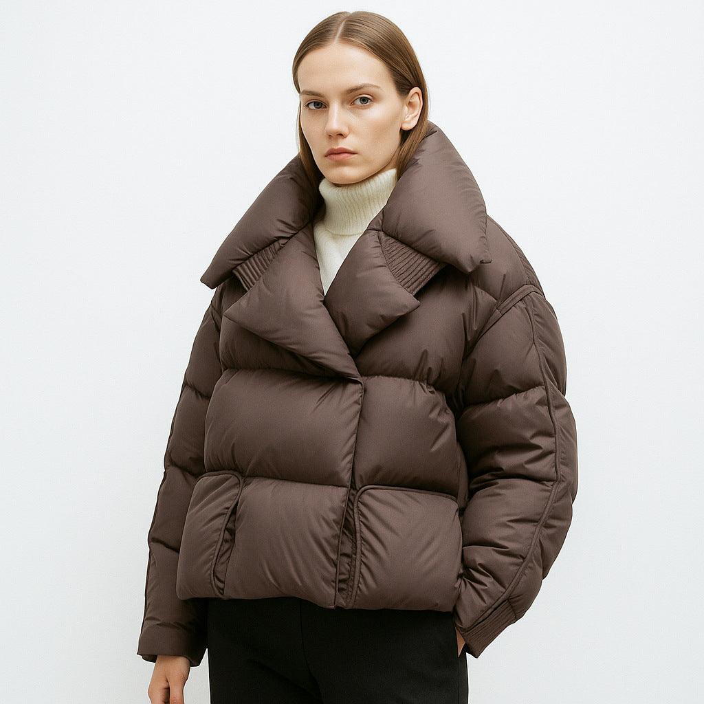 Damen modische verkürzte Steppjacke mit hoch geschlossenem Kragen und praktischen Taschen EB