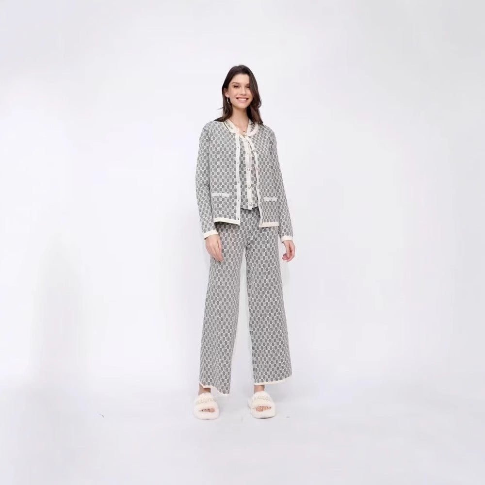 Damen Pyjama-Set mit modernem Karomuster und durchgehender Knopfleiste EB