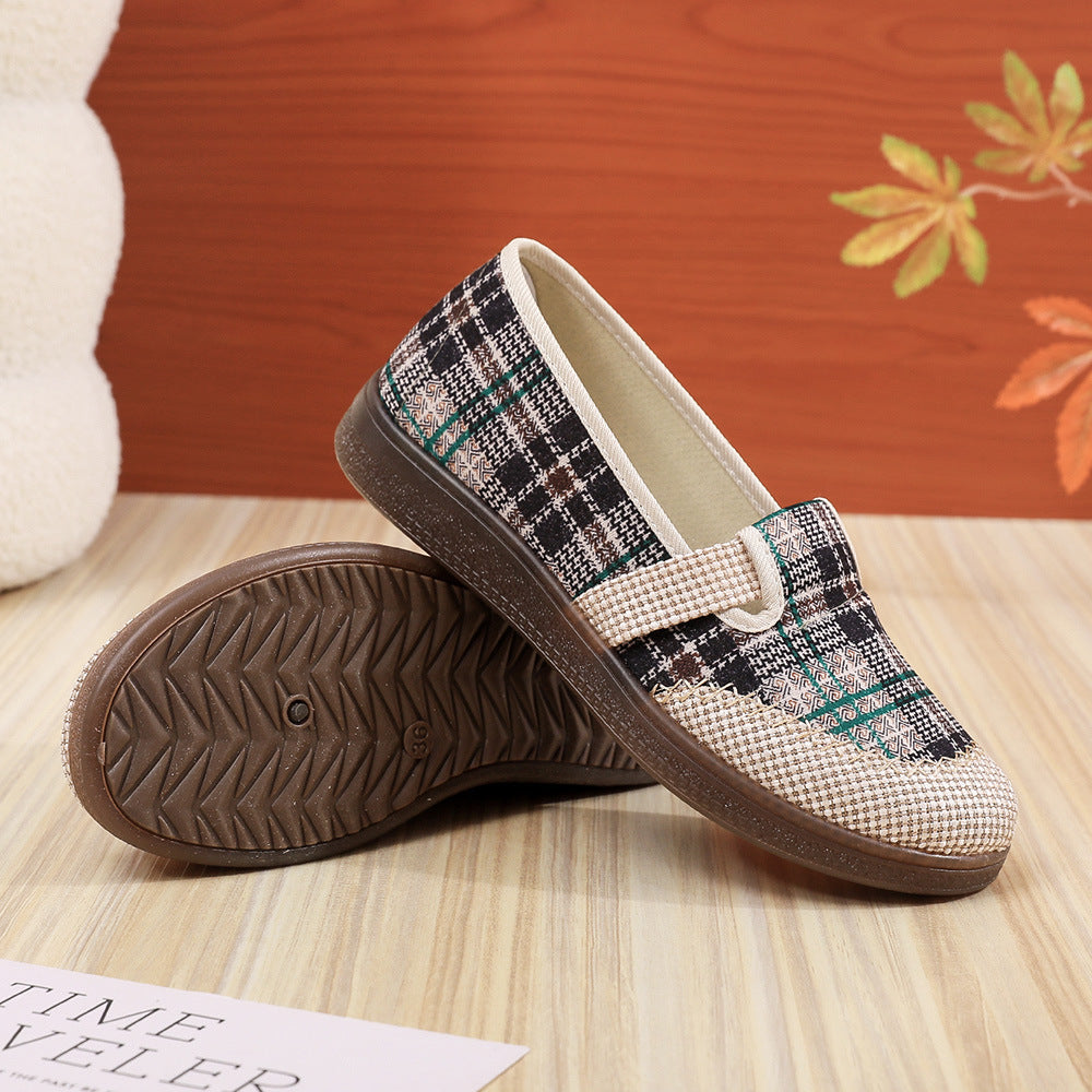 Damen Komfortable Slip-On Schuhe mit atmungsaktivem Obermaterial EB