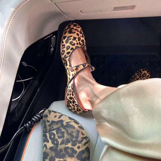Damen Ballerinas mit modischem Leopardenmuster und praktischem Riemchen EB