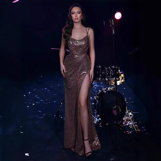 Damen Glamouröses Abendkleid mit schimmerndem Effekt und hohem Schlitz EB