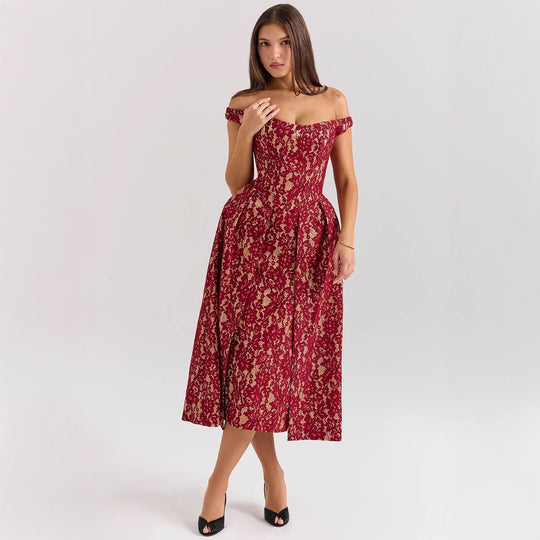 Damen Abendkleid mit raffinierten Spitzenapplikationen und elegantem Schnitt EB