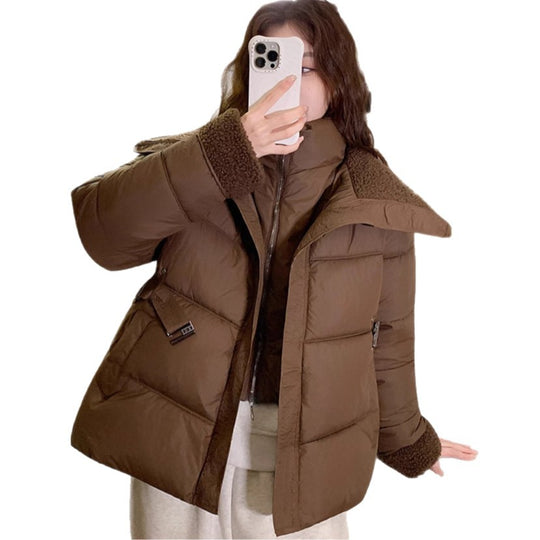 Damen Stylische und warme Pufferjacke mit hohem Kragen und praktischen Taschen EB