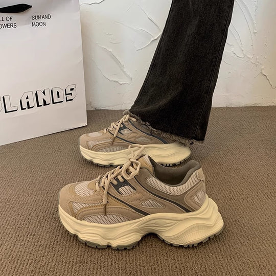 Damen Sportliche Sneakers mit dämpfender Sohle und atmungsaktivem Mesh-Obermaterial EB