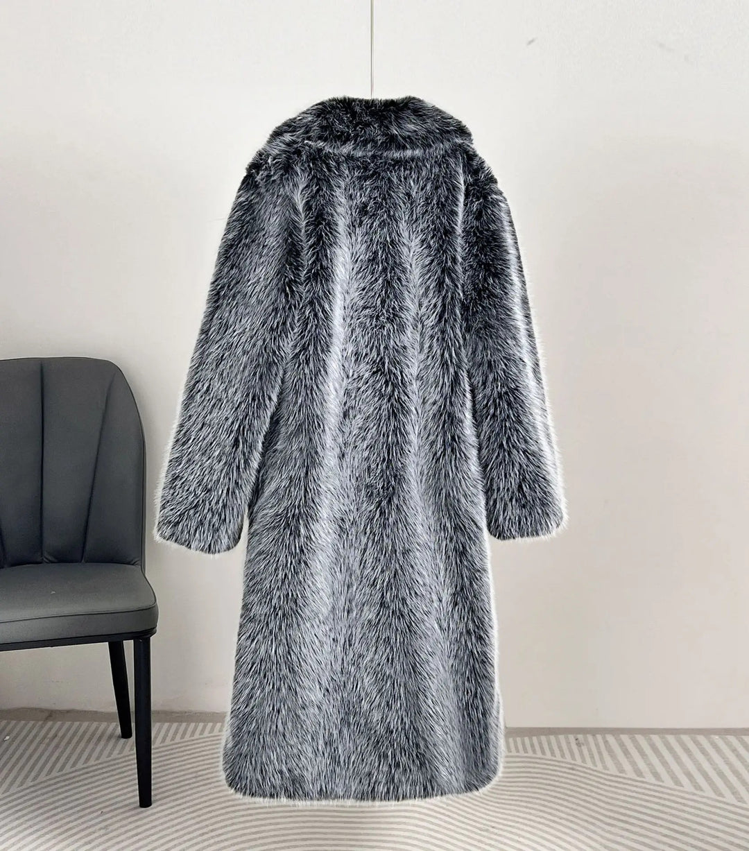 Damen Eleganter Pelzmantel mit großen Taschen EB