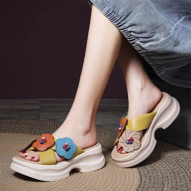 Damen Plateau-Pantoletten mit floralem Design und komfortabler Sohle EB