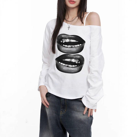 Damen nan asymmetrisches Off-Shoulder Langarmshirt mit doppeltem Lippenprint, relaxed Oversize-Schnitt und weichem Baumwollmix EB