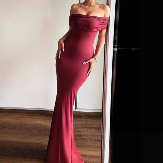 Damen Elegantes und figurbetontes Abendkleid mit schulterfreiem Design EB