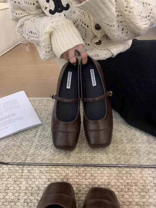 Damen Elegante Pumps mit bequemem Riemchendesign und breiter Sohle EB