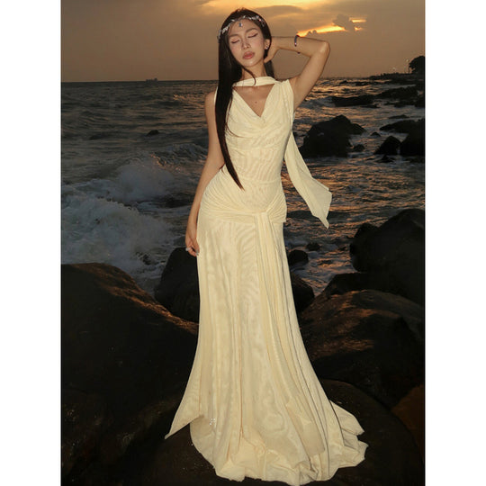 Damen schulterfreies Wickelmaxikleid mit drapiertem Oberteil und seitlichem Bindegürtel EB