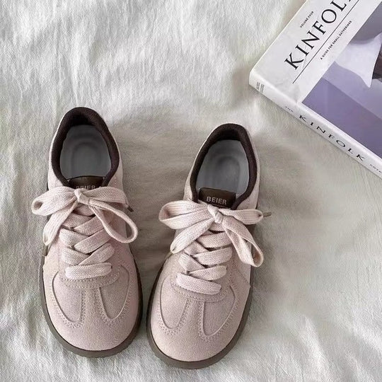 Damen Sneakers mit weichem Veloursleder und modischem Design EB