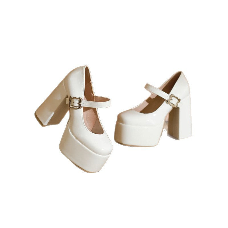 Damen Plateau-Pumps mit Rundschnürung und eleganter Schnalle EB