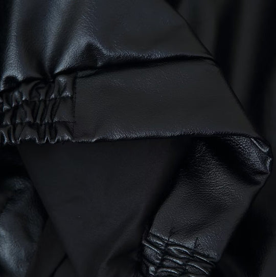 Damen Kunstlederjacke mit modischem Stehkragen und praktischen Taschen EB