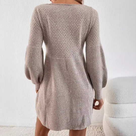 Damen gestricktes Minikleid mit Ballonärmeln EB