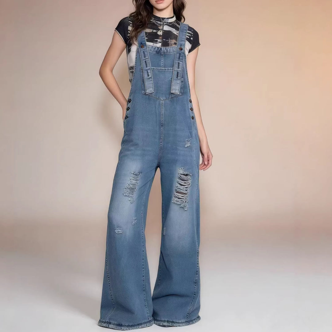 Damen nan moderne Baggy-Latzhose aus pigmentgefärbtem Stretch-Denim mit verstellbaren Trägern und sichtbaren Rissen EB