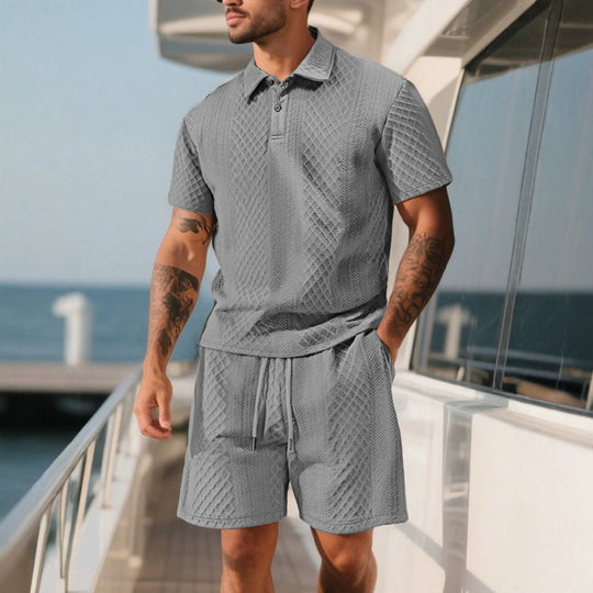 Herren nan dreidimensionales Relief-Freizeit-Set mit Polokragen, verdeckter Knopfleiste und elastischer Tunnelzugshorts EB