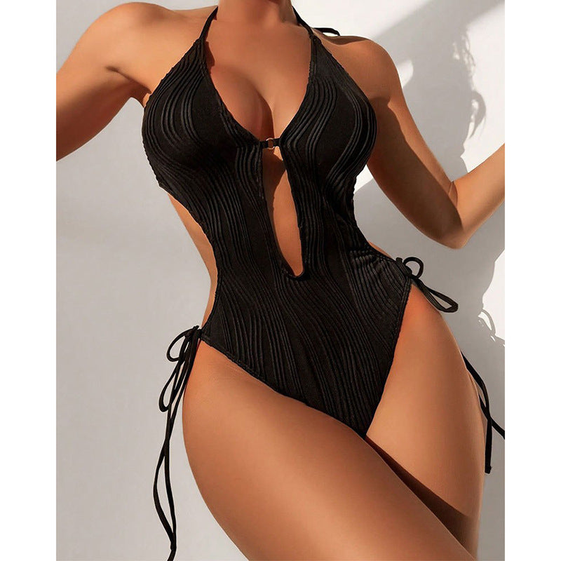 Damen Einteiler Badeanzug mit raffiniertem Cut-Out-Design EB
