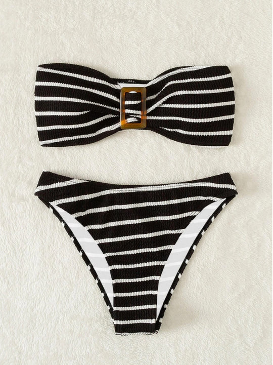 Damen Bandeau-Bikini mit modischem Streifenmuster und dekorativer Schnalle EB