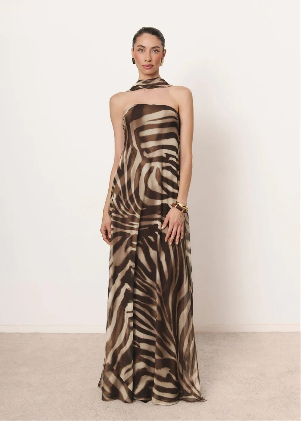 Damen Elegantes langes Kleid mit schmalem Neckholder EB