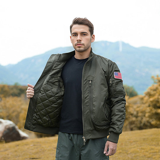 Herren modische Bomberjacke mit isolierendem Innenfutter und praktischen Taschen EB