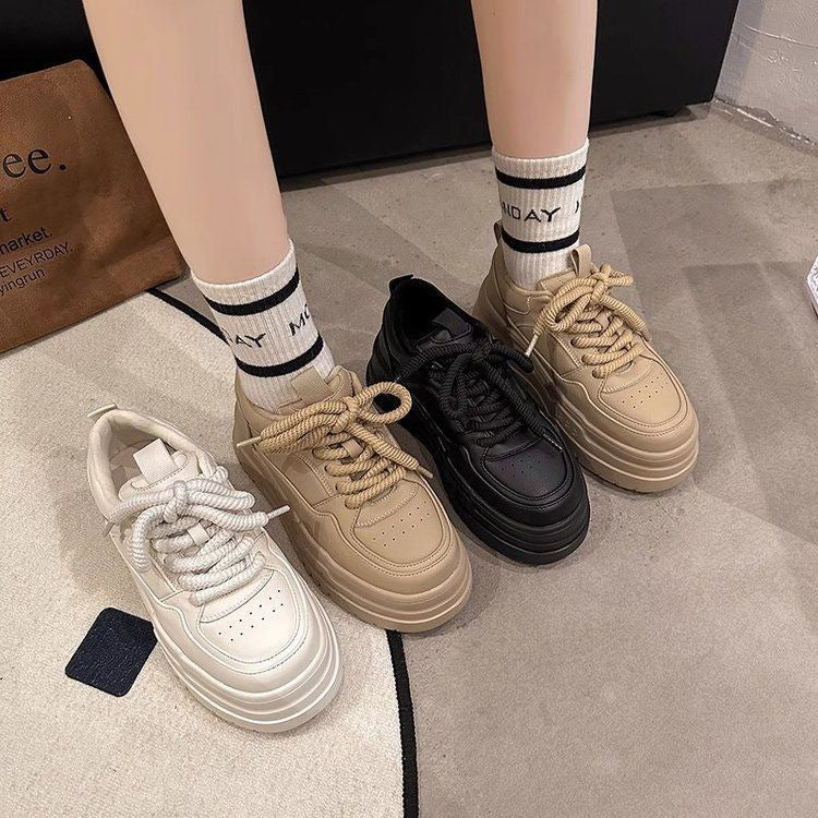 Damen Sportliche Chunky Sneaker mit innovativem Sohlenprofil EB