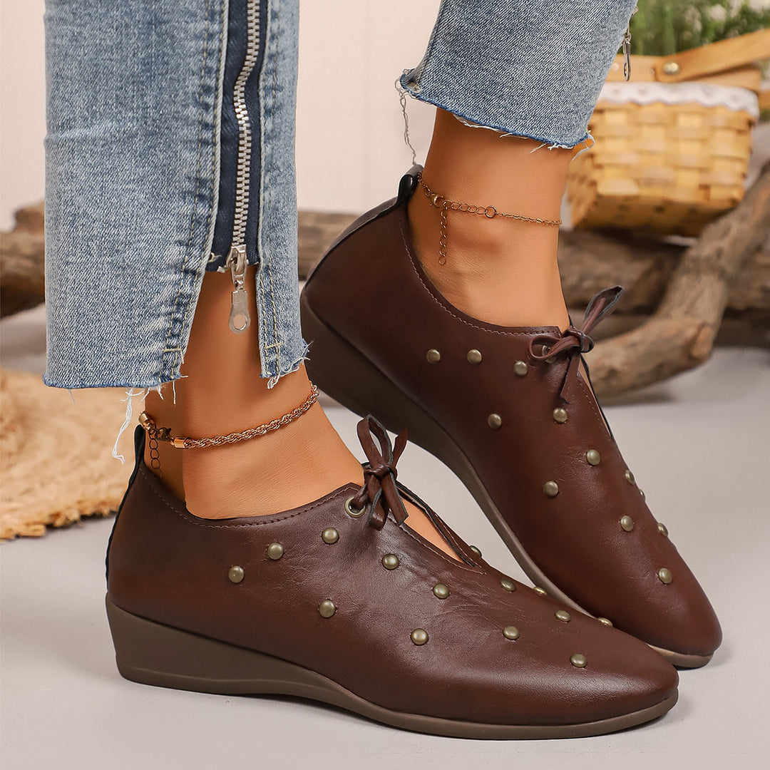 Damen modische Mokassins mit stylischem Nieten-Design und komfortablem Fußbett EB