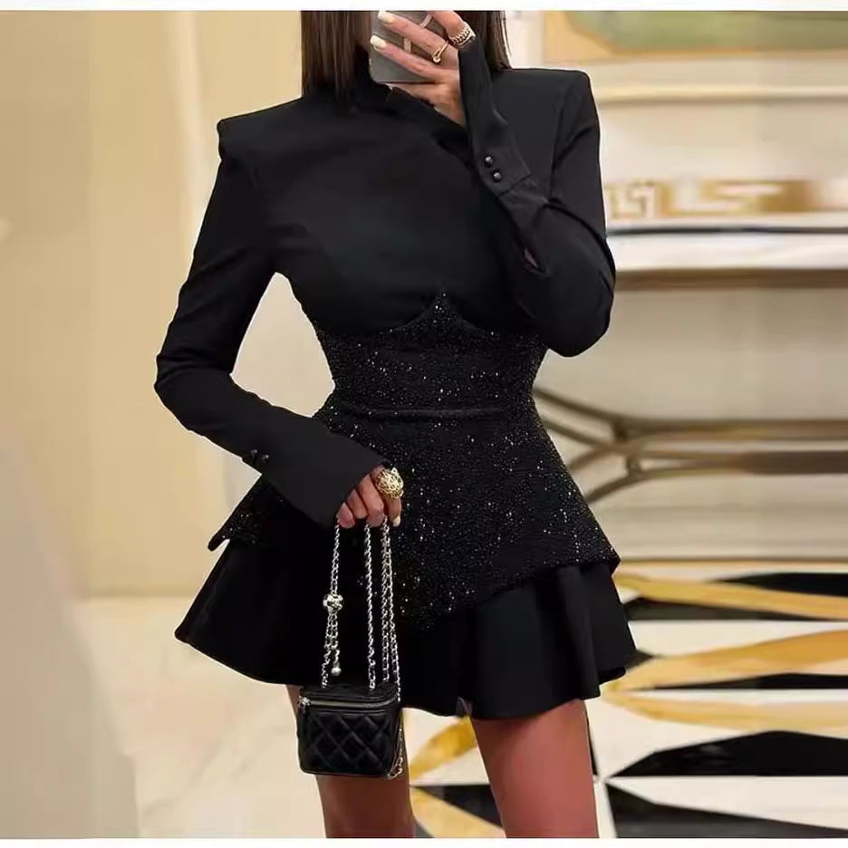 Damen Glamouröses Cocktailkleid mit strukturiertem Oberteil und voluminösem Rock EB