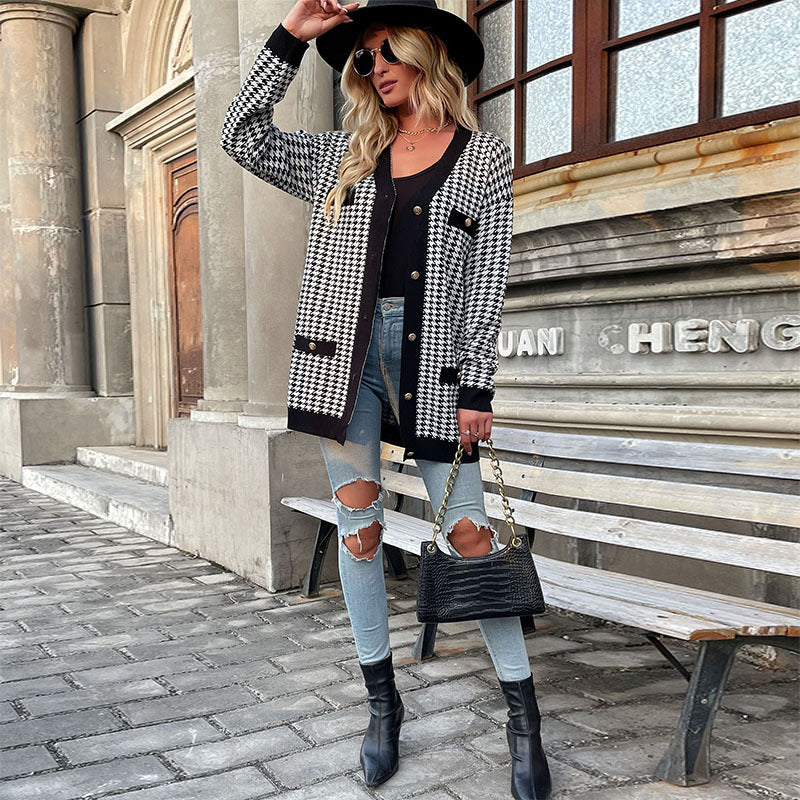 Damen Strickjacke im modischen Hahnentrittmuster mit eleganten Knopfdetails EB