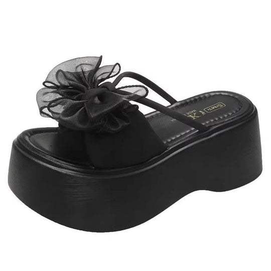 Damen Plateau‑Pantolette mit hoher Wedgesohle und organza‑Blütenapplikation EB