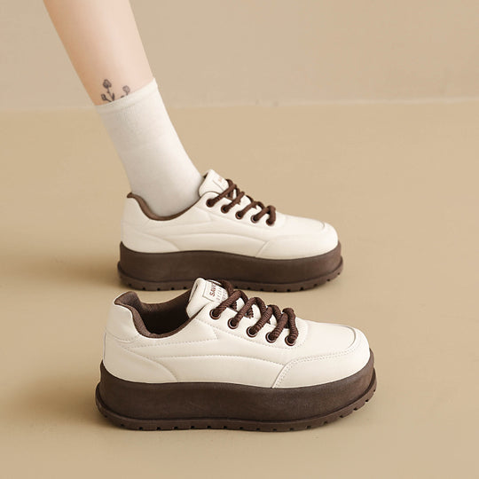 Damen Stilvolle und komfortable Sneakers mit dicker Laufsohle EB